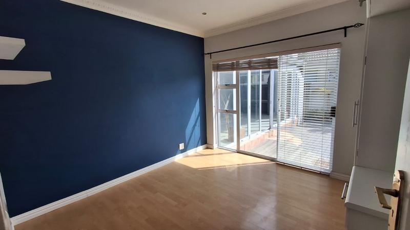 4 Bedroom Property for Sale in West Beach Western Cape